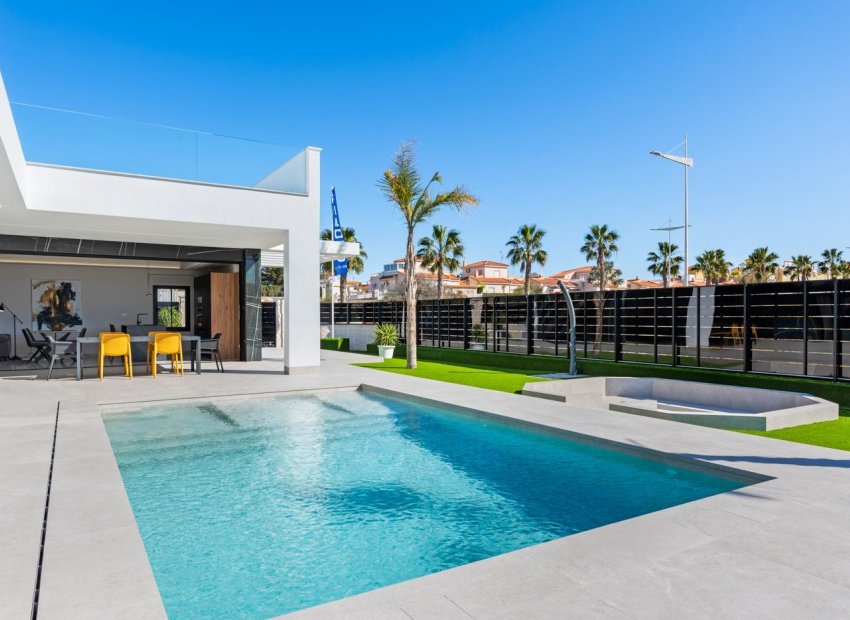 Obra nueva - Independiente / Villa -
Algorfa - La Finca Golf