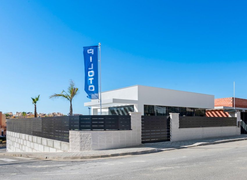 Obra nueva - Independiente / Villa -
Algorfa - La Finca Golf