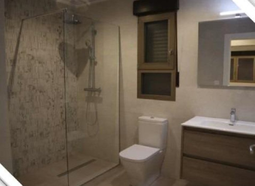 Obra nueva - Independiente / Villa -
Aspe - Centro