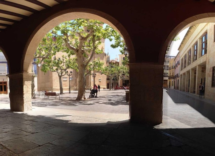 Obra nueva - Independiente / Villa -
Aspe - Centro