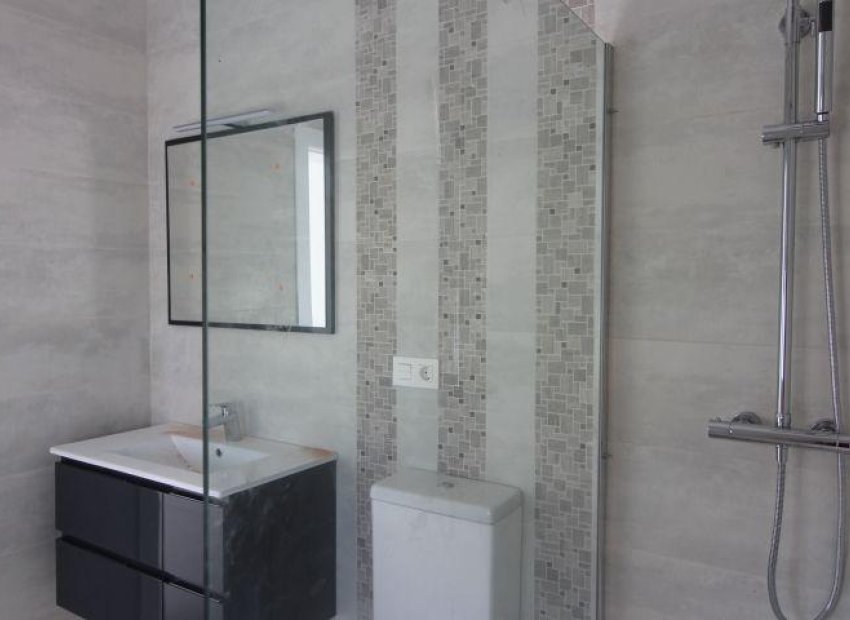 Obra nueva - Independiente / Villa -
Aspe - Centro