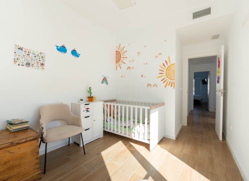 Obra nueva - Independiente / Villa -
Avileses