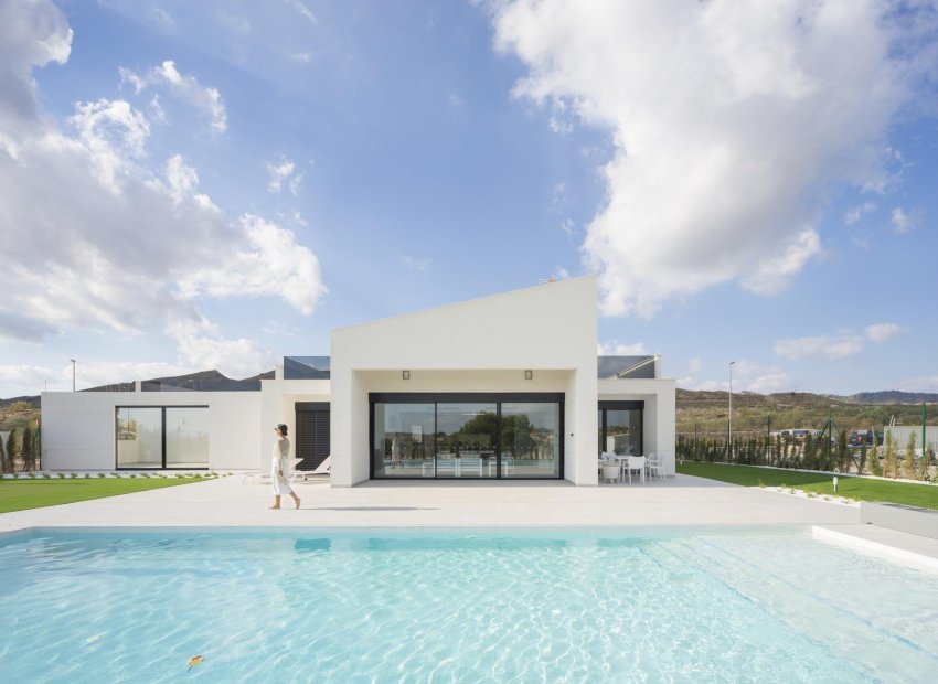 Obra nueva - Independiente / Villa -
Banos y Mendigo - Altaona Golf