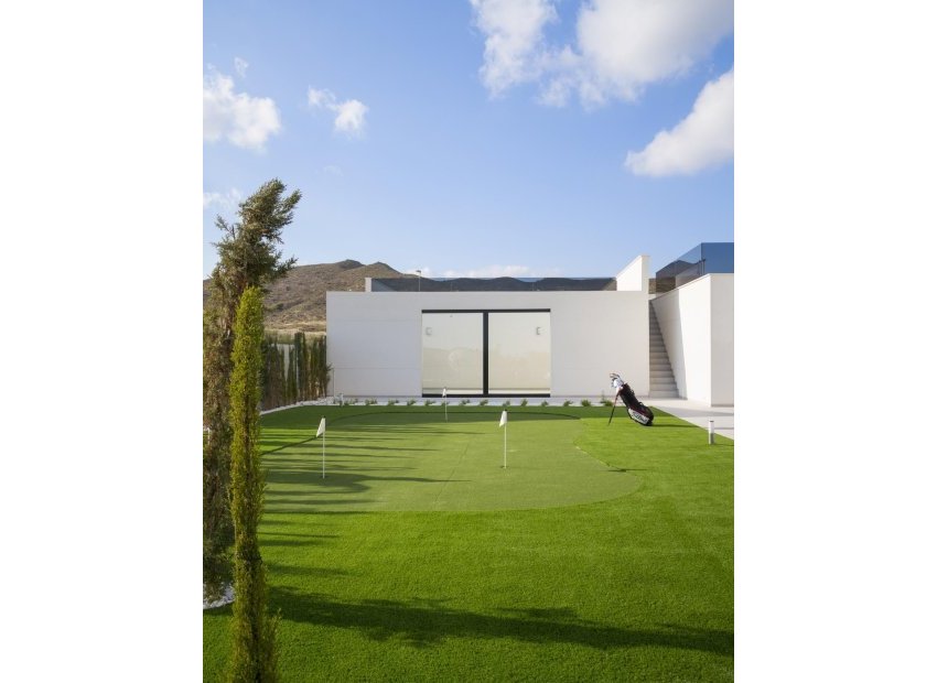 Obra nueva - Independiente / Villa -
Banos y Mendigo - Altaona Golf