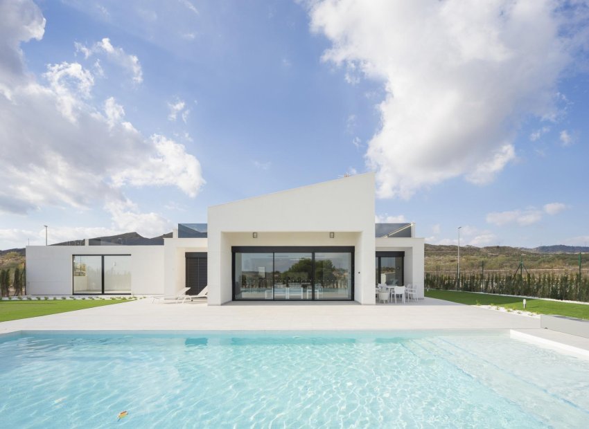 Obra nueva - Independiente / Villa -
Banos y Mendigo - Altaona Golf