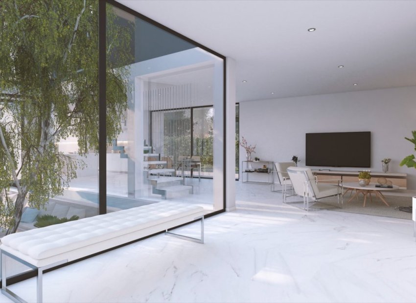 Obra nueva - Independiente / Villa -
Banos y Mendigo - Altaona Golf