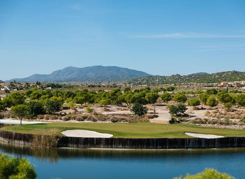 Obra nueva - Independiente / Villa -
Banos y Mendigo - Altaona Golf