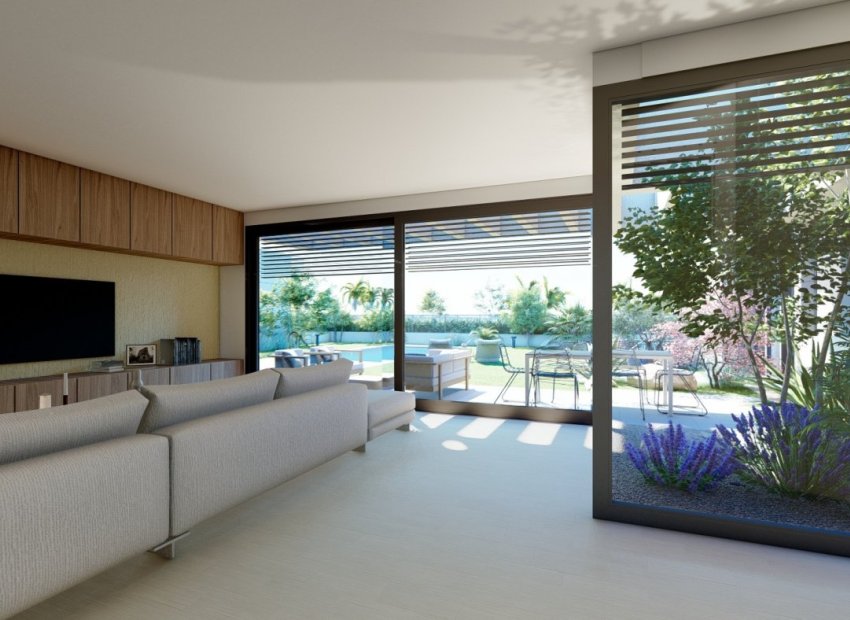 Obra nueva - Independiente / Villa -
Banos y Mendigo - Altaona Golf