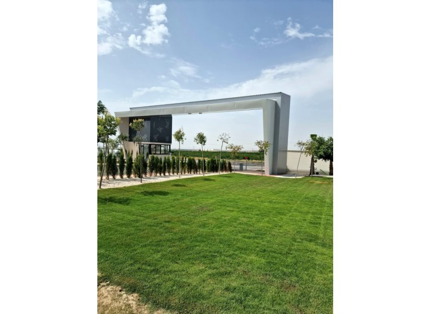 Obra nueva - Independiente / Villa -
Banos y Mendigo - Altaona Golf