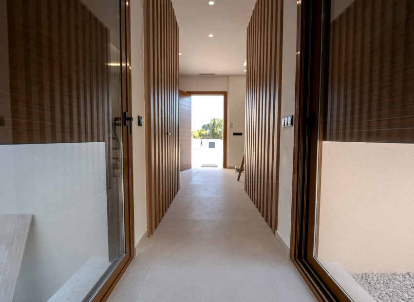 Obra nueva - Independiente / Villa -
Benejúzar