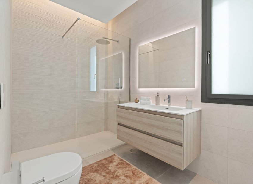 Obra nueva - Independiente / Villa -
Benidorm