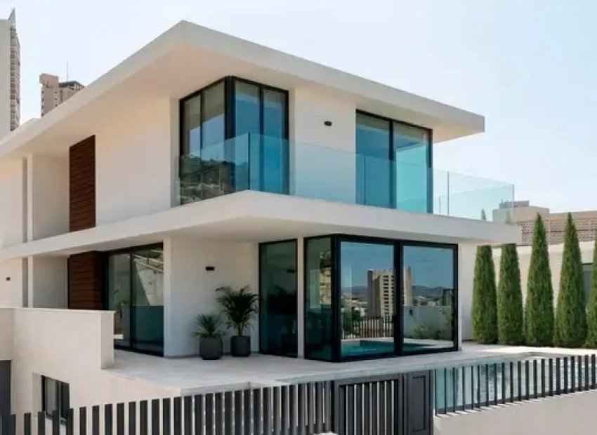 Obra nueva - Independiente / Villa -
Benidorm