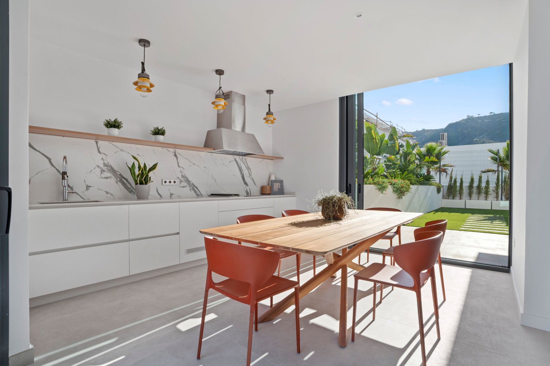 Obra nueva - Independiente / Villa -
Benidorm