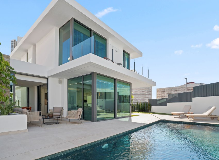 Obra nueva - Independiente / Villa -
Benidorm