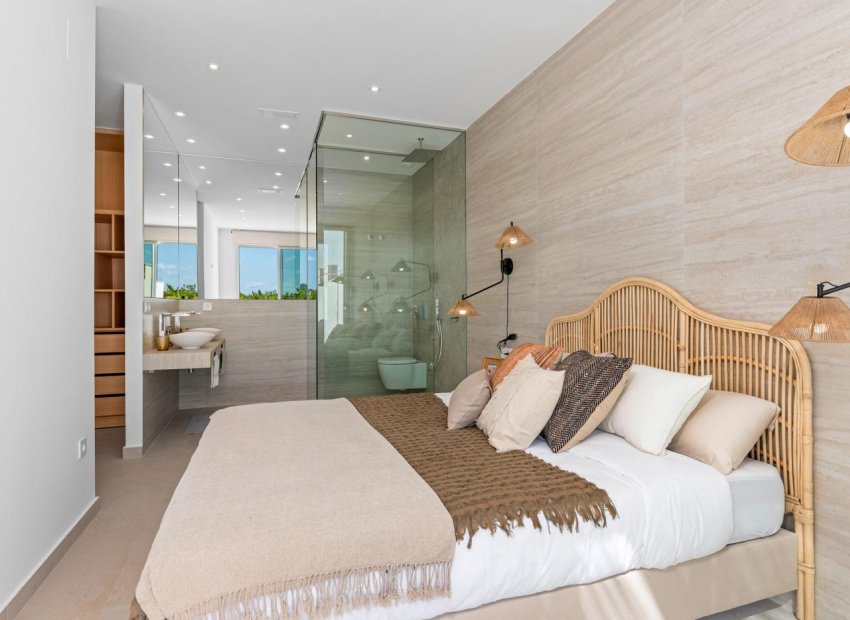 Obra nueva - Independiente / Villa -
Benijofar - Centro