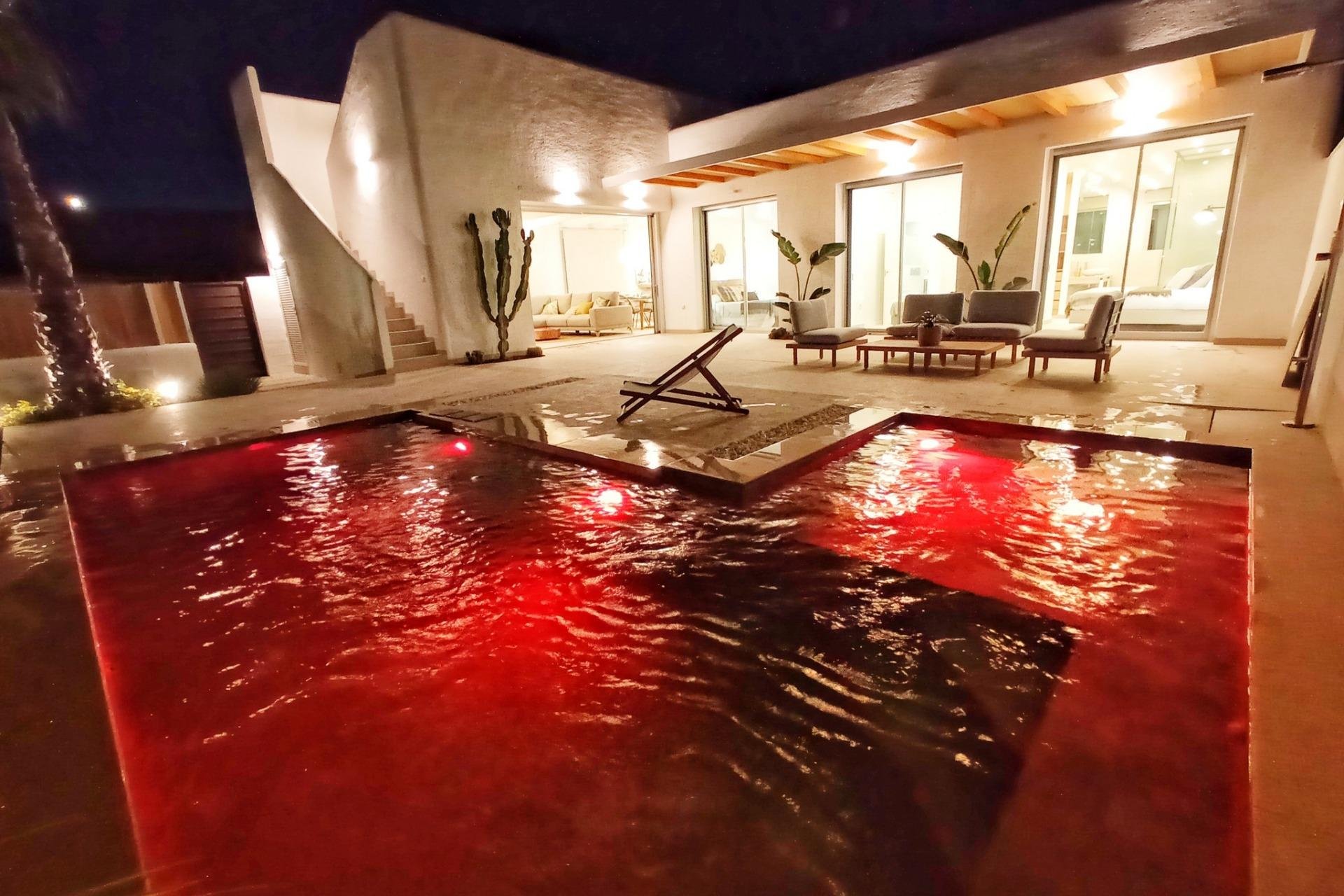 Obra nueva - Independiente / Villa -
Benijofar - Centro