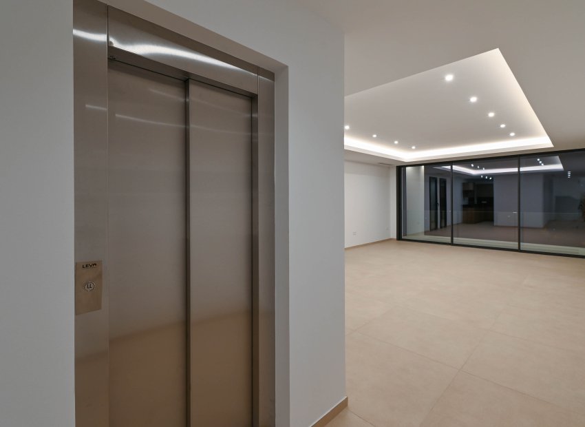 Obra nueva - Independiente / Villa -
Calpe