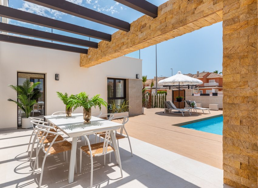 Obra nueva - Independiente / Villa -
Ciudad Quesada - Rojales - Ciudad Quesada