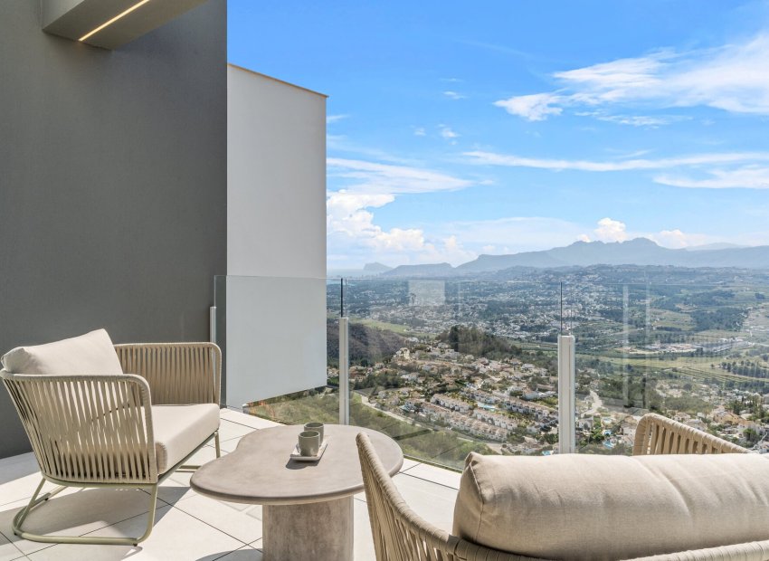 Obra nueva - Independiente / Villa -
Cumbre del Sol