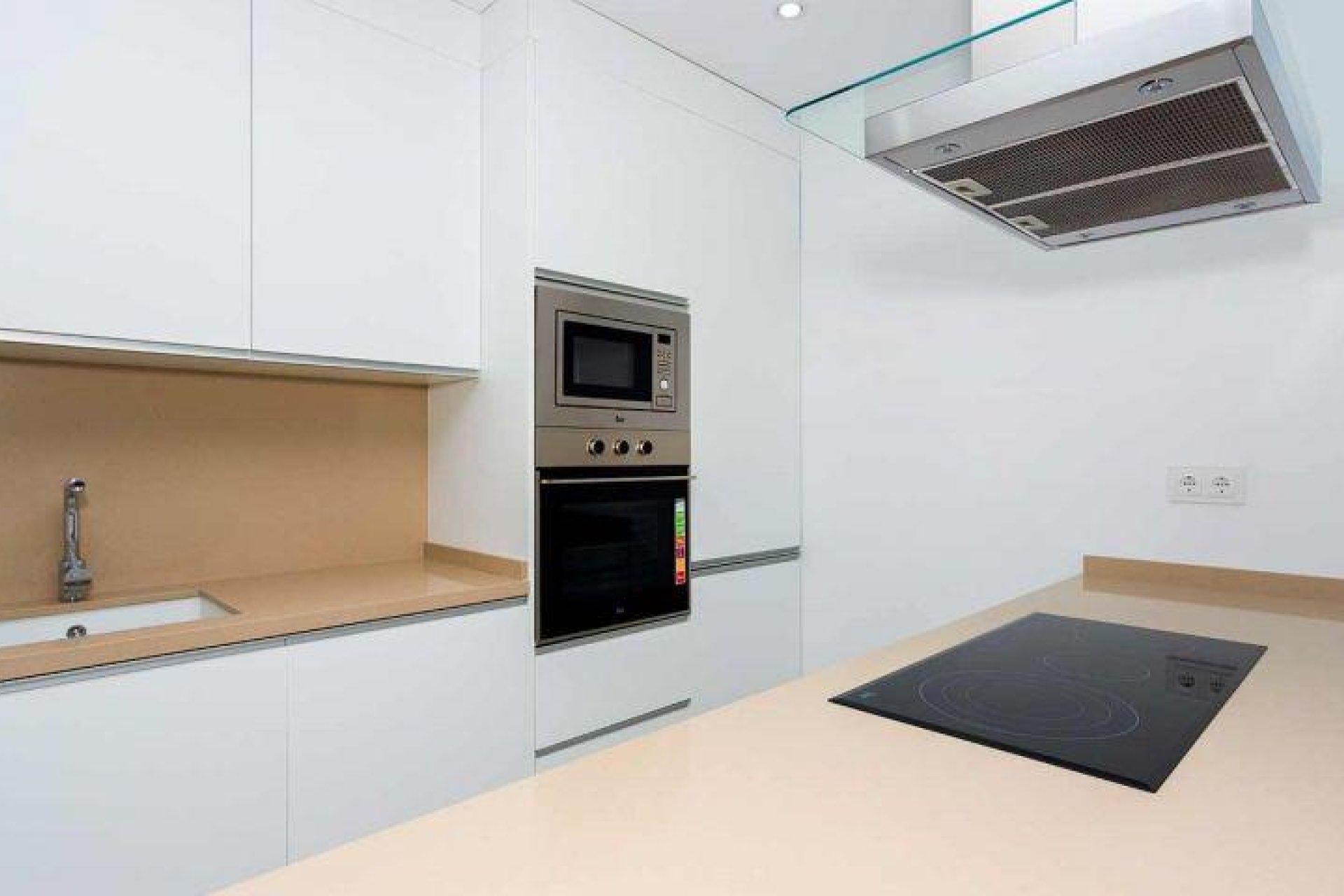 Obra nueva - Independiente / Villa -
Daya Nueva - Centro