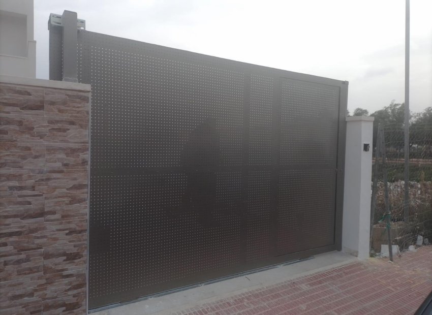 Obra nueva - Independiente / Villa -
Daya Nueva - Pueblo