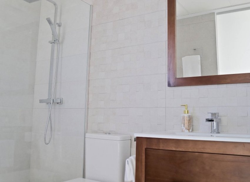 Obra nueva - Independiente / Villa -
Dehesa de Campoamor