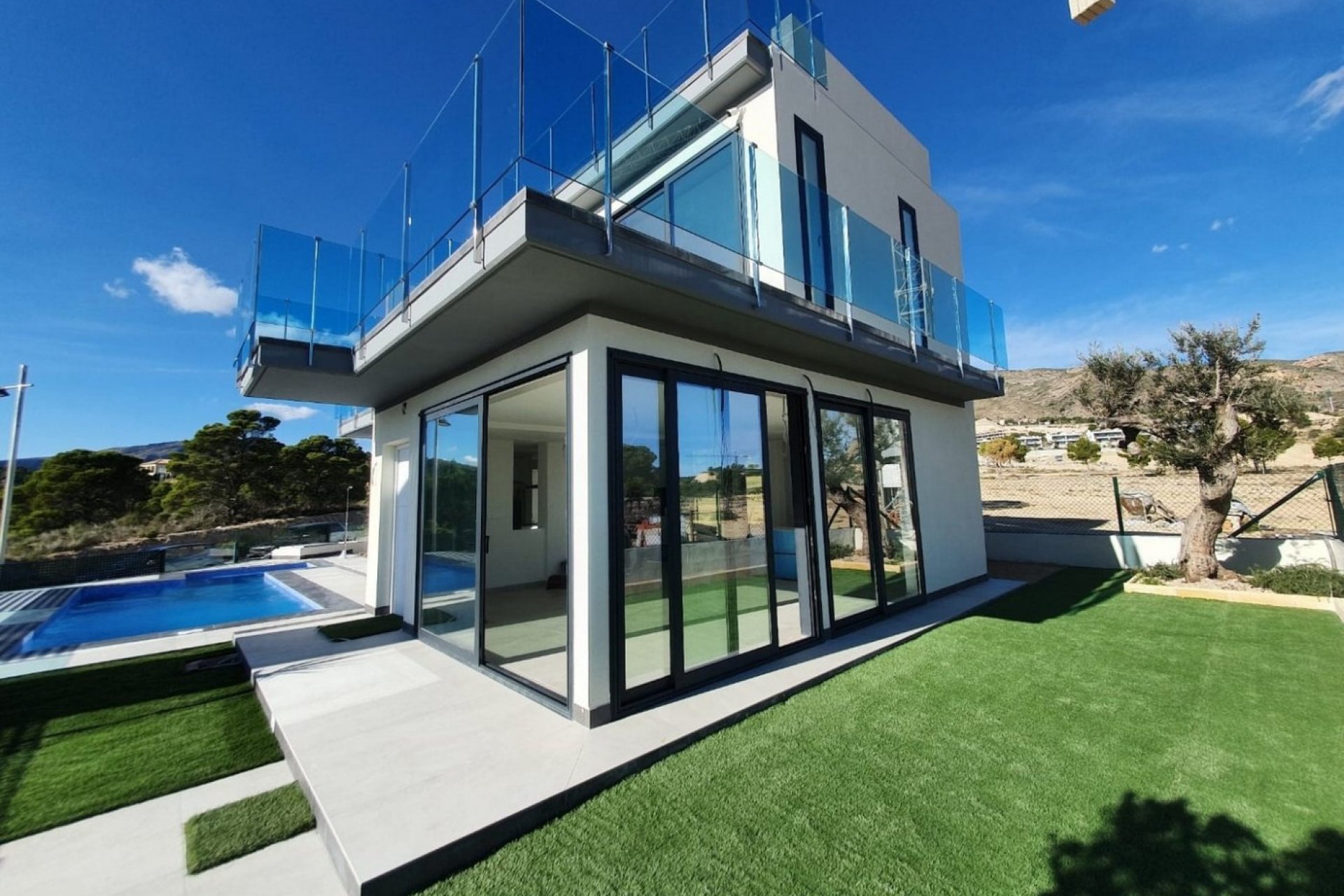 Obra nueva - Independiente / Villa -
Finestrat - Campana Garden