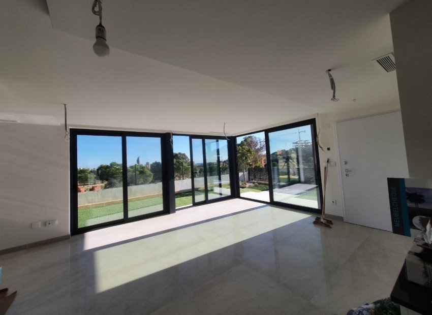 Obra nueva - Independiente / Villa -
Finestrat - Campana Garden