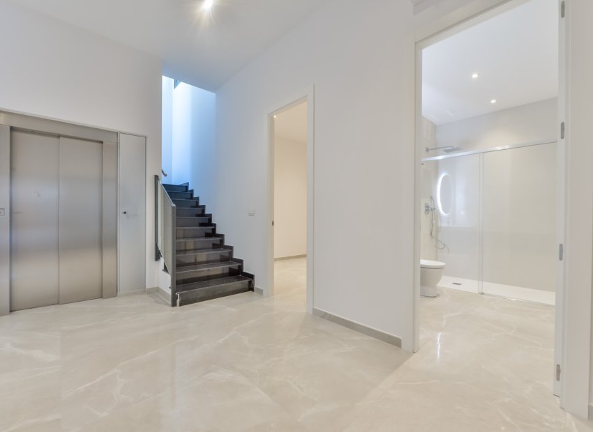 Obra nueva - Independiente / Villa -
Finestrat