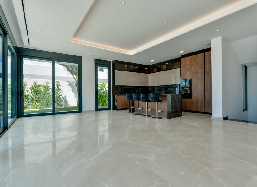 Obra nueva - Independiente / Villa -
Finestrat