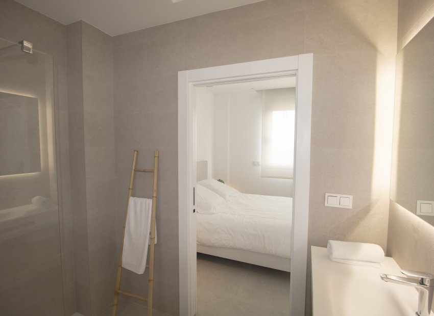 Obra nueva - Independiente / Villa -
Finestrat