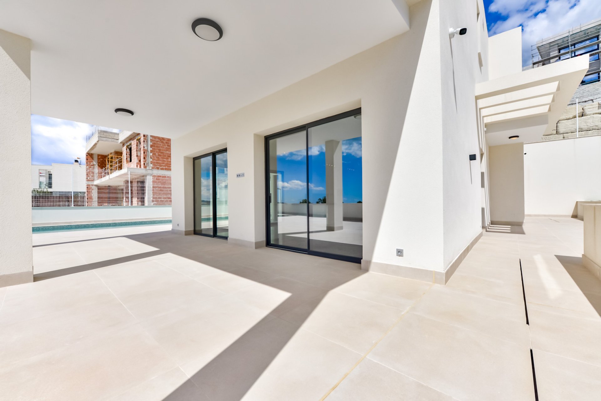 Obra nueva - Independiente / Villa -
Finestrat