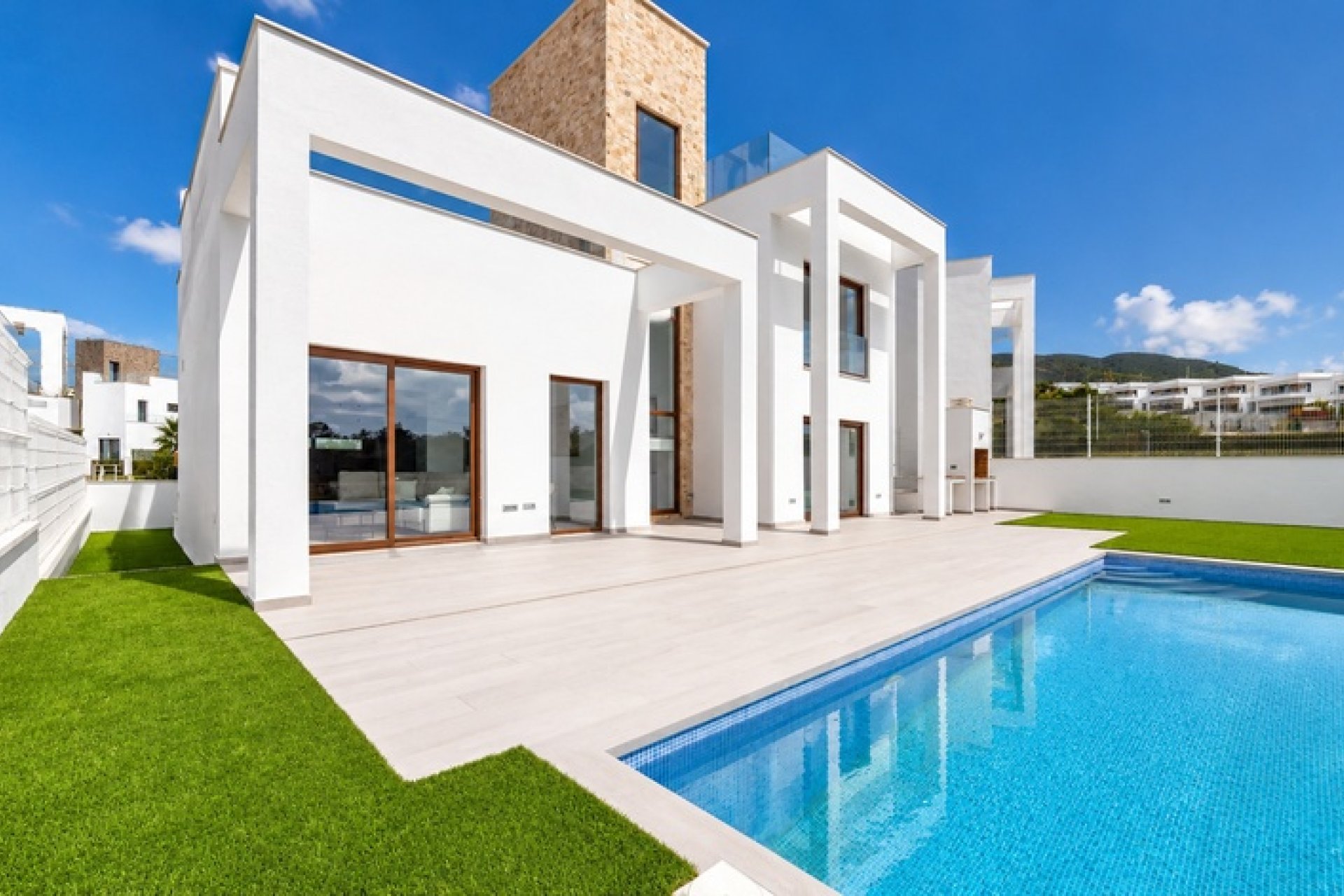 Obra nueva - Independiente / Villa -
Finestrat