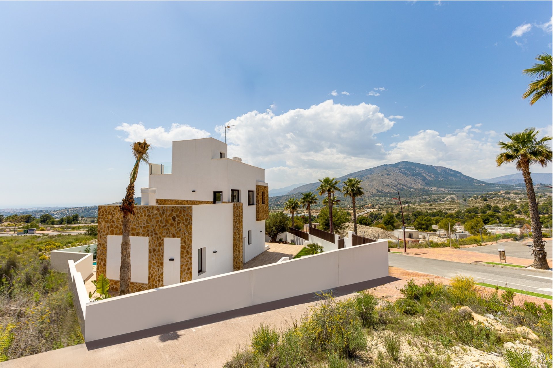 Obra nueva - Independiente / Villa -
Finestrat