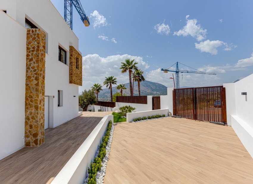 Obra nueva - Independiente / Villa -
Finestrat