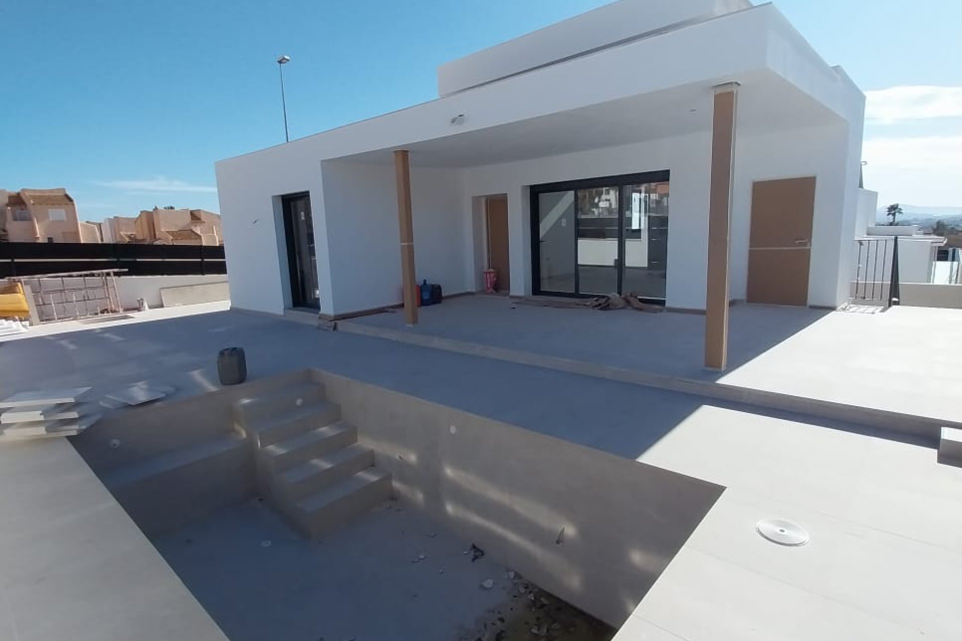 Obra nueva - Independiente / Villa -
Fortuna