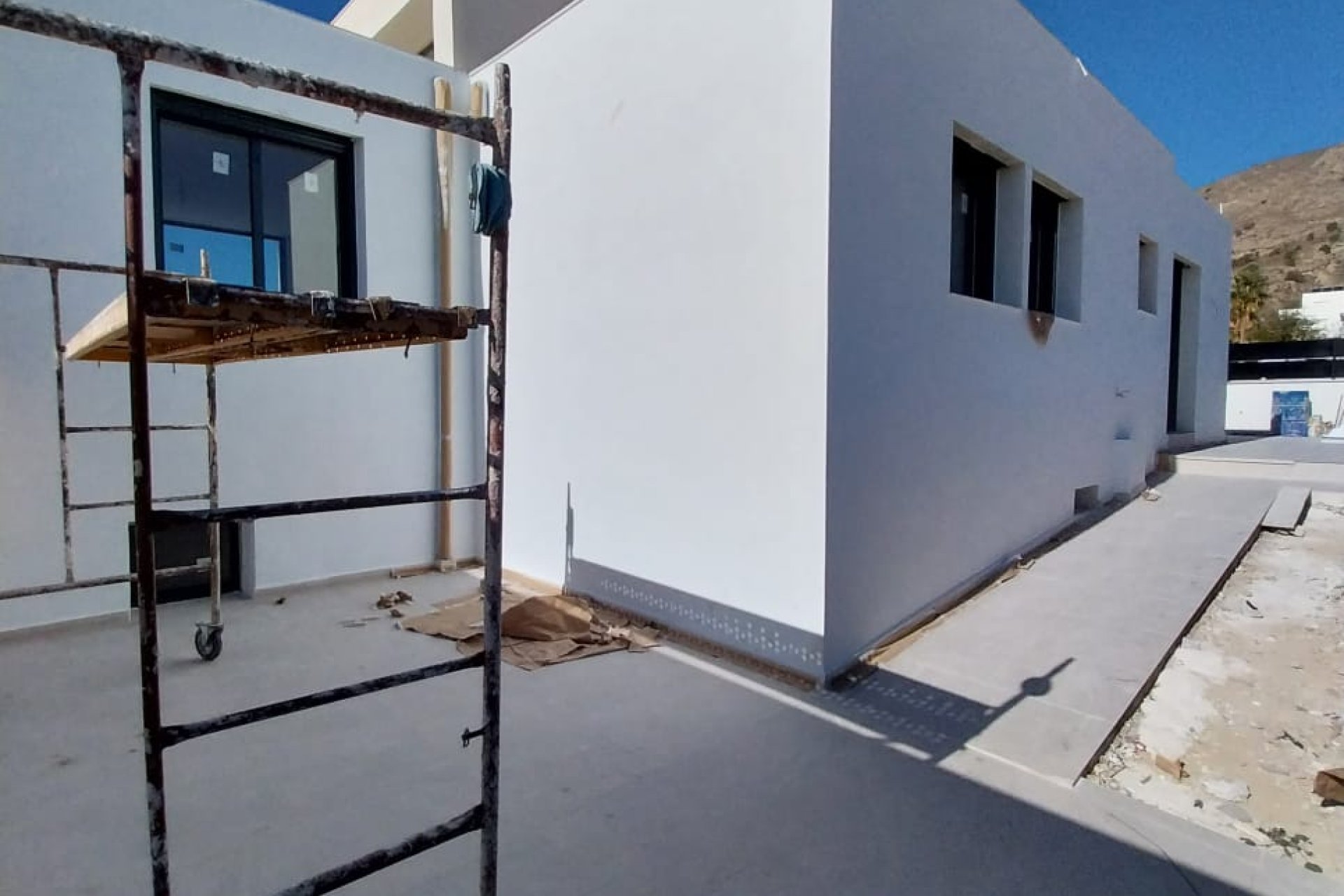 Obra nueva - Independiente / Villa -
Fortuna