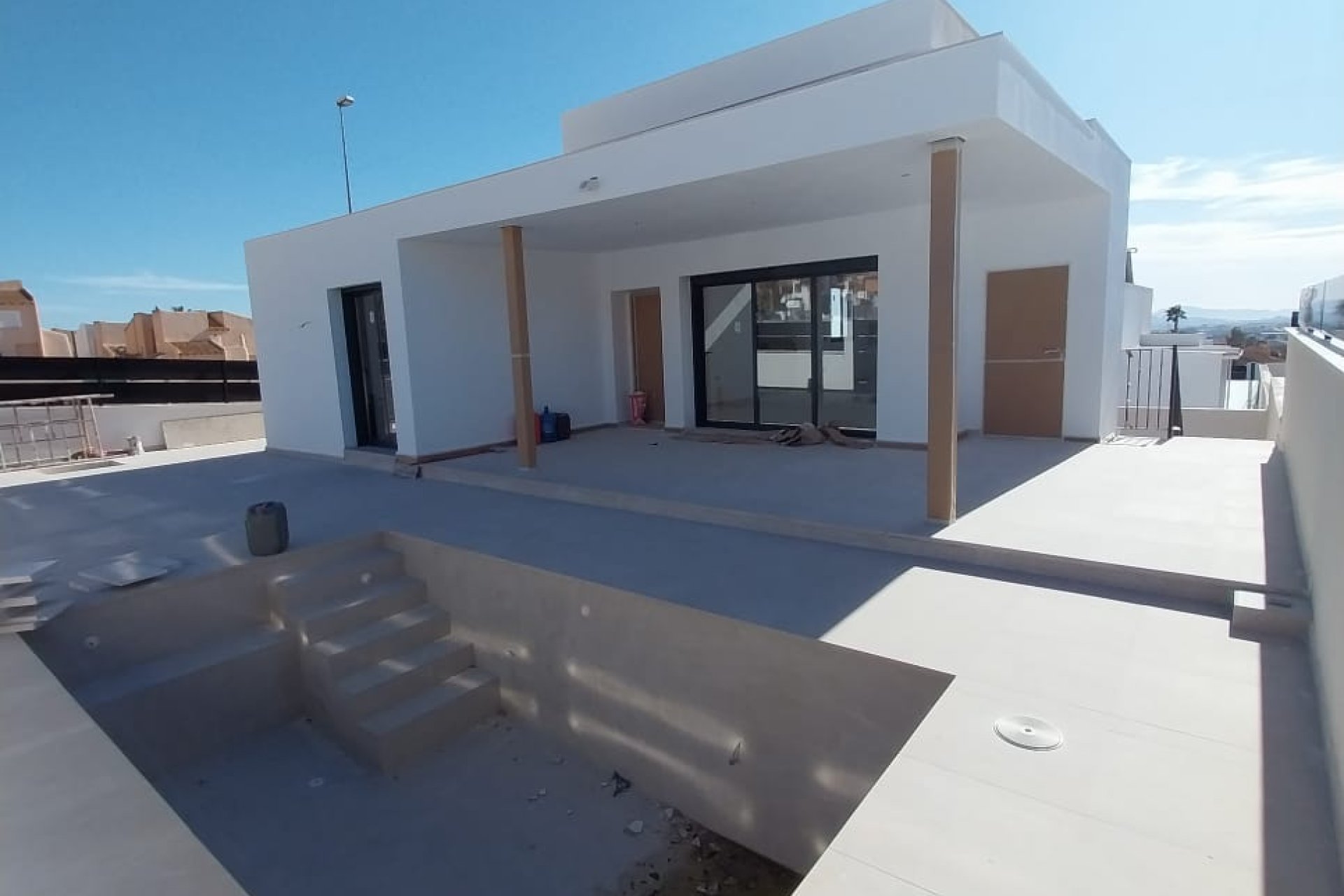 Obra nueva - Independiente / Villa -
Fortuna