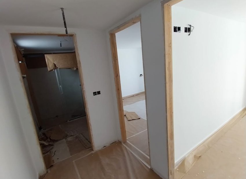 Obra nueva - Independiente / Villa -
Fortuna