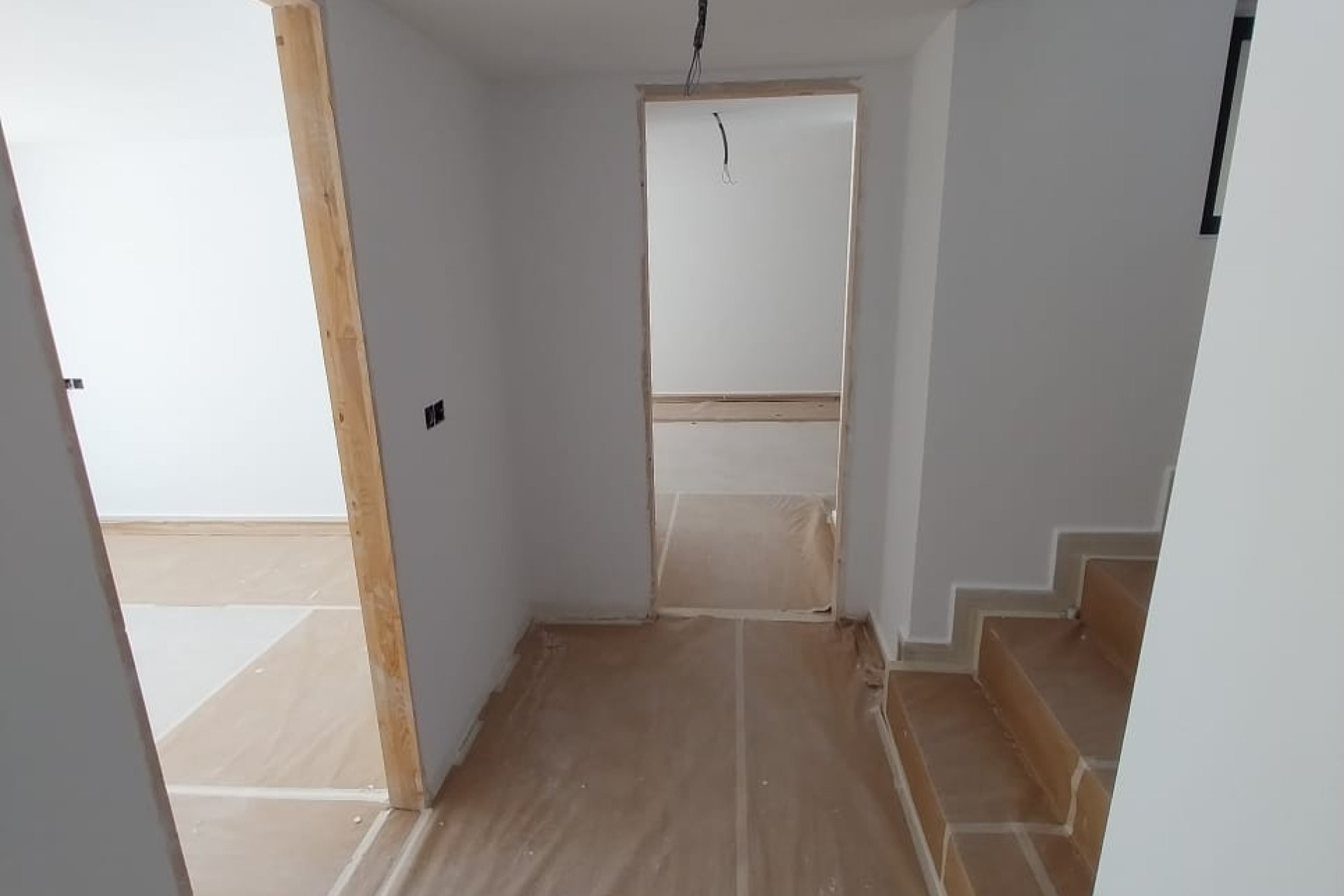 Obra nueva - Independiente / Villa -
Fortuna