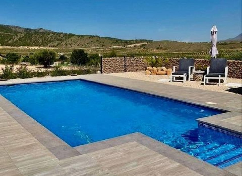 Obra nueva - Independiente / Villa -
Hondón de las Nieves - La Canalosa