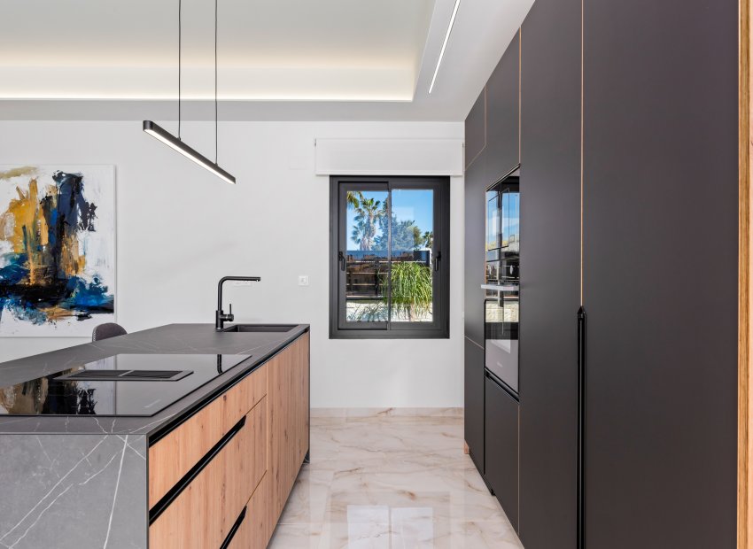 Obra nueva - Independiente / Villa -
La Finca Golf