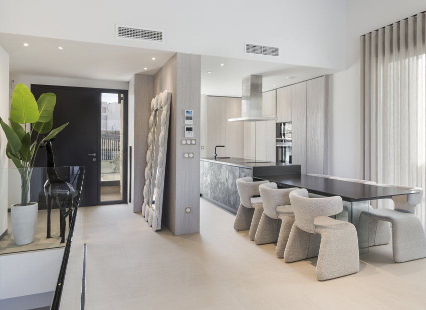 Obra nueva - Independiente / Villa -
La Finca Golf