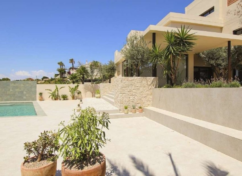 Obra nueva - Independiente / Villa -
La Marina