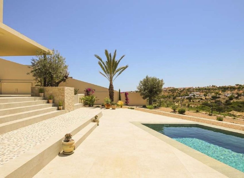Obra nueva - Independiente / Villa -
La Marina