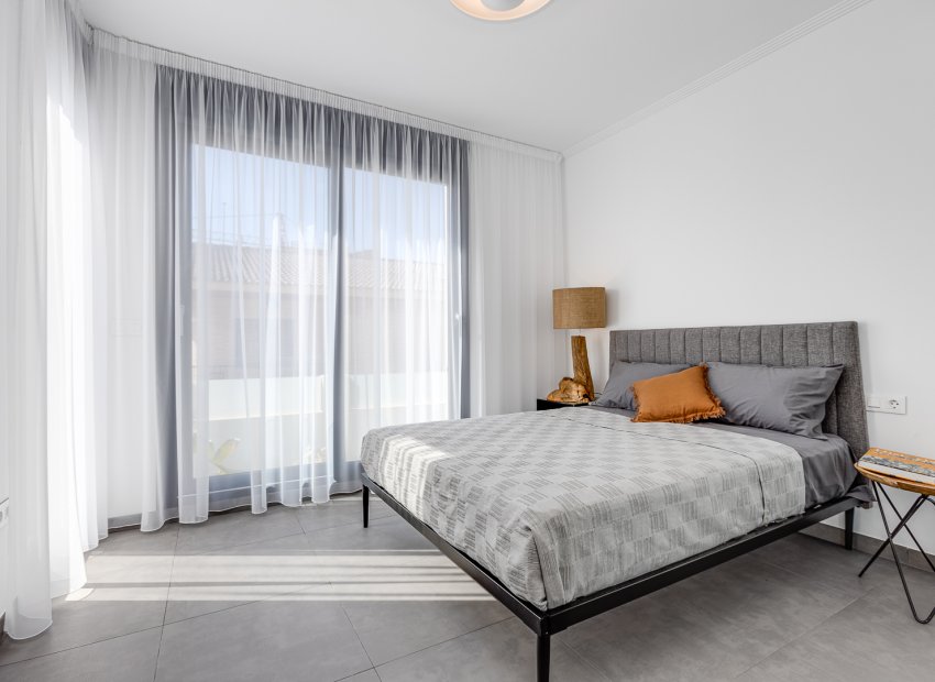 Obra nueva - Independiente / Villa -
La Mata