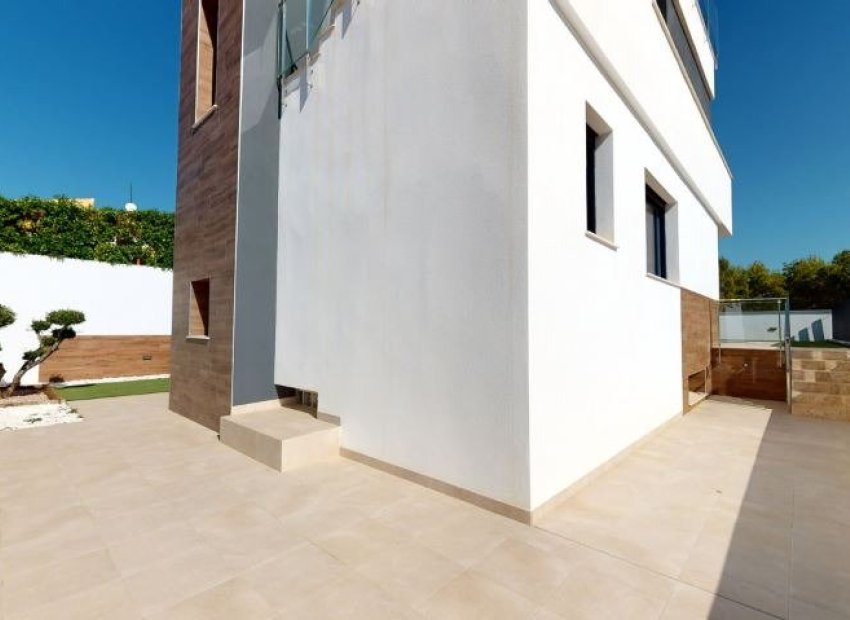 Obra nueva - Independiente / Villa -
La Nucía - Urb. Don Mar