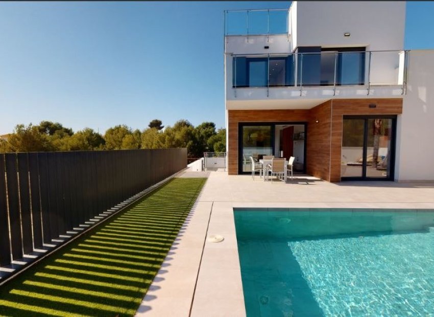 Obra nueva - Independiente / Villa -
La Nucía - Urb. Don Mar