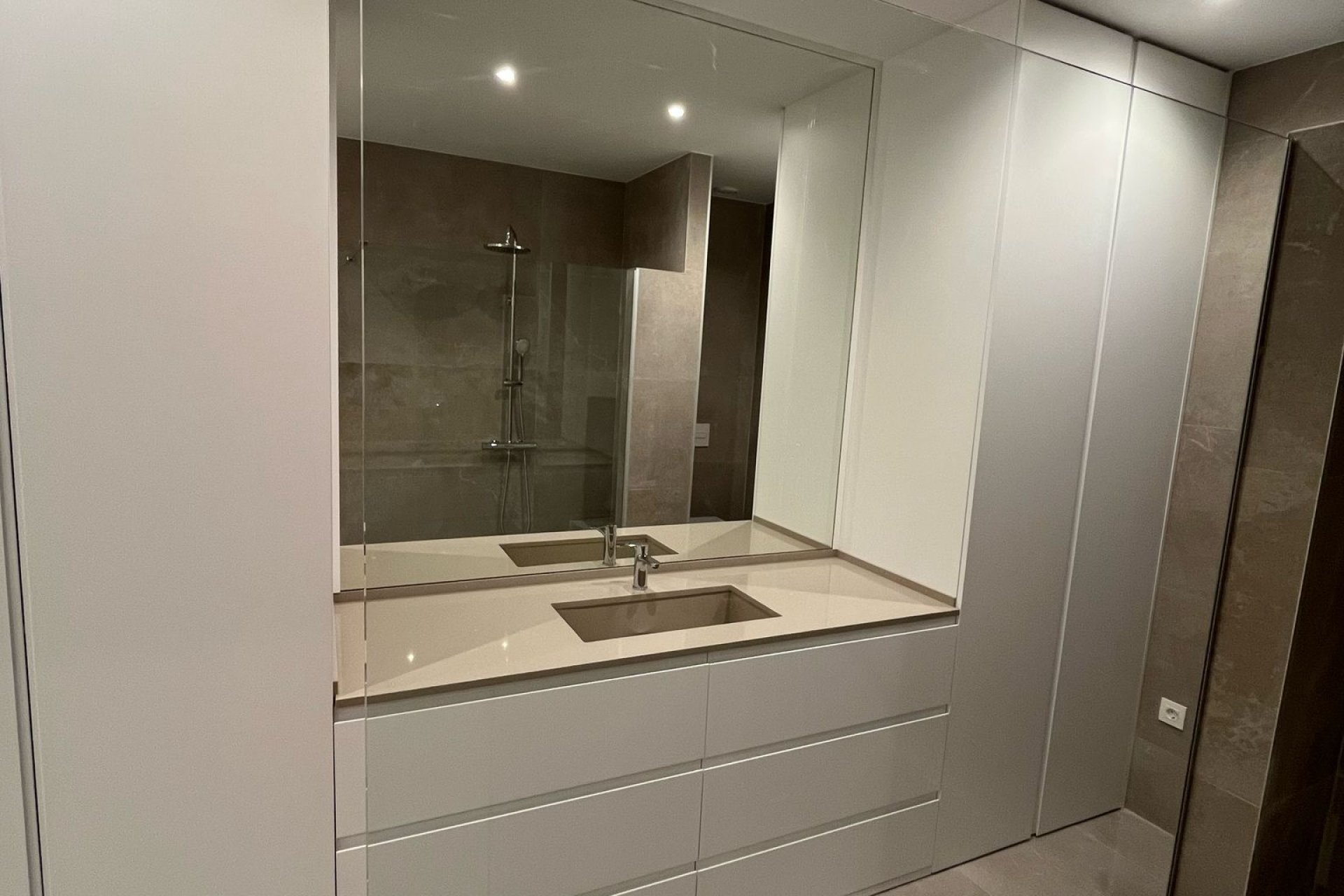 Obra nueva - Independiente / Villa -
La Romana