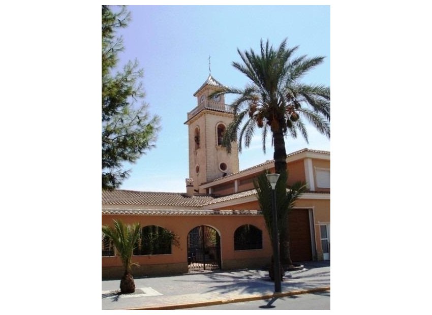 Obra nueva - Independiente / Villa -
Los Montesinos - La Herrada